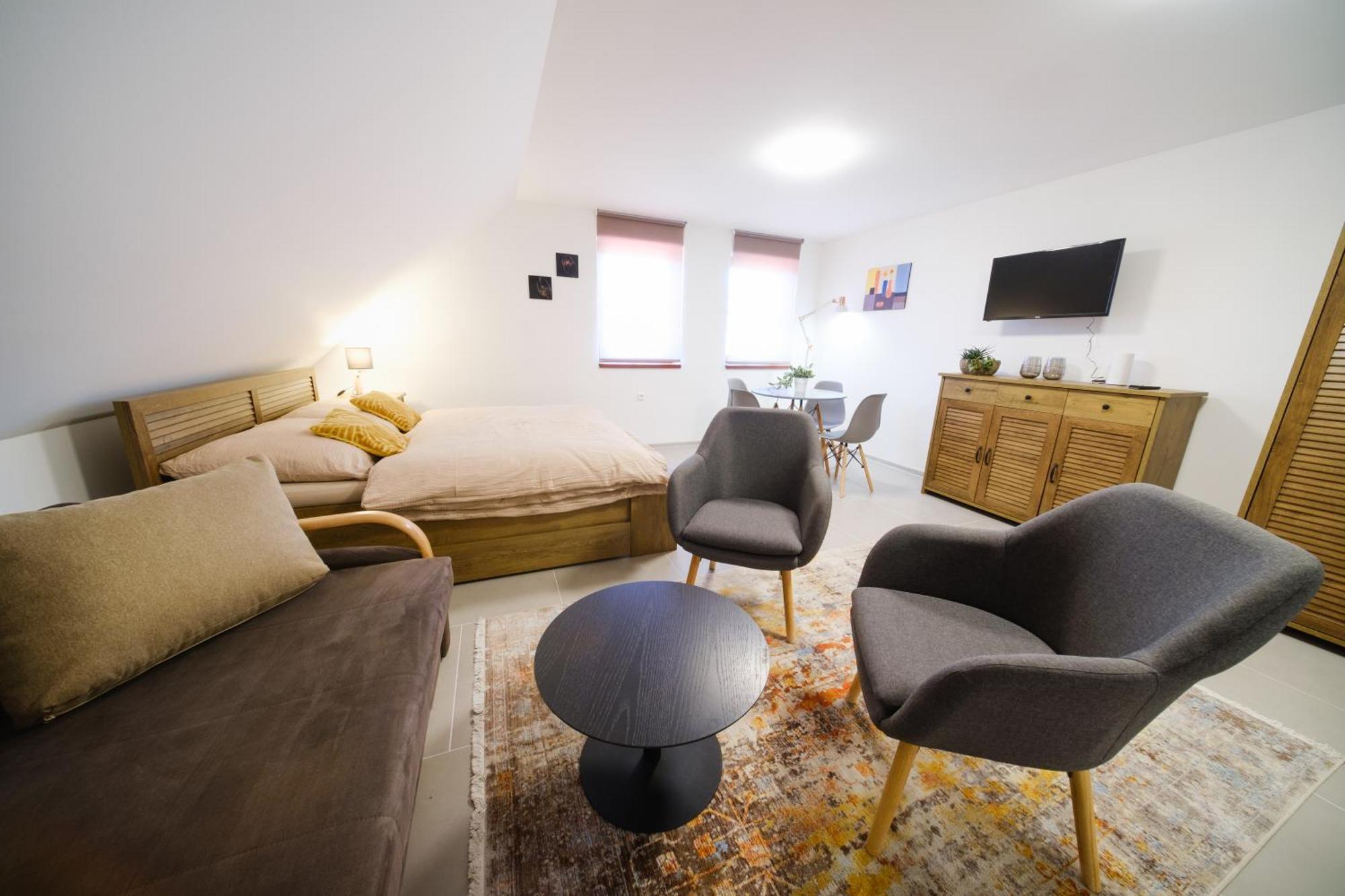 Apartman 1 Fklidu Зноймо Екстериор снимка